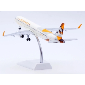 Model Airbus A321 ETIHAD 1:200 A6-AEE