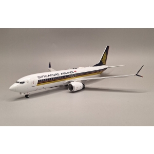 Model Boeing 737MAX8 SINGAPORE 1:200 9V-MBP J FOX