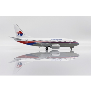 Model Boeing 737-500 Malaysia 1:200 Jc Wings