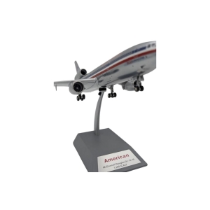 Model Douglas DC10-10 AMERICAN 1:200 N111AA OSTATNI