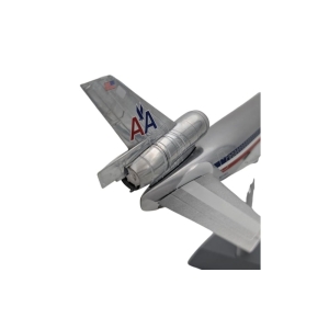 Model Douglas DC10-10 AMERICAN 1:200 N111AA OSTATNI