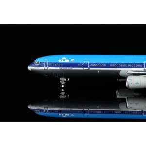 Model MD11 KLM 1:200 PH-KCA SQ WINGS