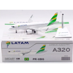 Model Airbus A320neo LATAM Brasil Flag 1:200 PR-XBG