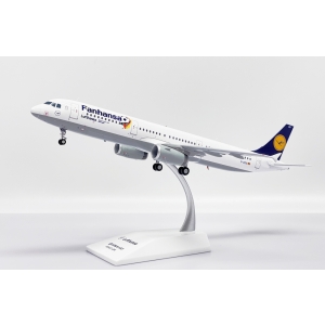 Model Airbus A321 Lufthansa Fanhansa 1:200 D-AIDG