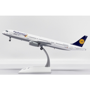 Model Airbus A321 Lufthansa Fanhansa 1:200 D-AIDG
