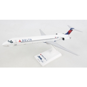Model McDonnell Douglas MD88 DELTA 1:150 Skymarks
