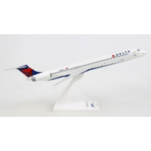 Model McDonnell Douglas MD88 DELTA 1:150 Skymarks