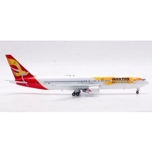 Model Boeing 767-300 QANTAS 1:200 VH-OGL OSTATNI!