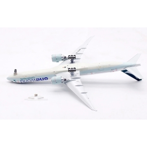 Model Boeing 777-300 CATHAY Pacific 1:400 One World B-KQM OSTATNI
