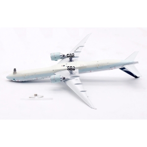 Model Boeing 777-300 CATHAY 1:400 B-KQZ