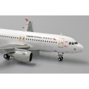 Model Airbus A320 Capital Airlines 1:400