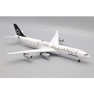 Model Airbus A340-300 LUFTHANSA Star Alliance 1:200 D-AIGV