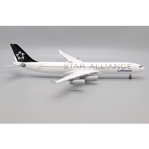 Model Airbus A340-300 LUFTHANSA Star Alliance 1:200 D-AIGV