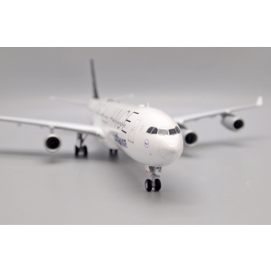 Model Airbus A340-300 LUFTHANSA Star Alliance 1:200 D-AIGV