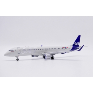 Model Embraer 195 SAS Scandinavian 1:200 SE-RSL