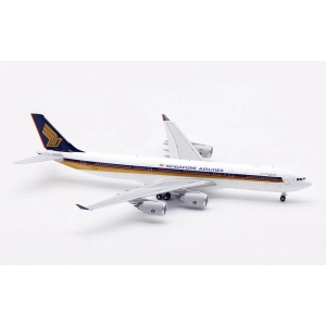 Model Airbus A340-500 SINGAPORE 1:200 9V-SGB Jc Wings