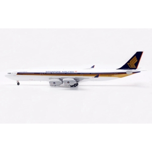 Model Airbus A340-500 SINGAPORE 1:200 9V-SGB Jc Wings