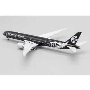 Model Boeing 777-300 AIR NEW ZEALAND 1:400 ZK-OKQ