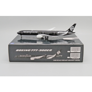 Model Boeing 777-300 AIR NEW ZEALAND 1:400 ZK-OKQ