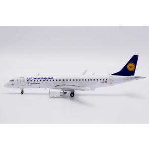 Model Embraer 190 Lufthansa 1:400 D-AECD