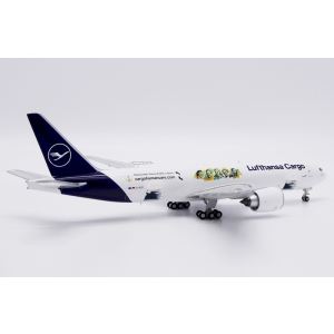 Model Boeing 777F Lufthansa Cargo 1:400 Interactive D-ALFI