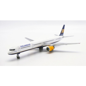 Model Boeing 757-300 ICELANDAIR 1:400 TF-FIX