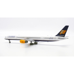 Model Boeing 757-300 ICELANDAIR 1:400 TF-FIX