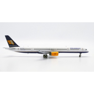 Model Boeing 757-300 ICELANDAIR 1:400 TF-FIX
