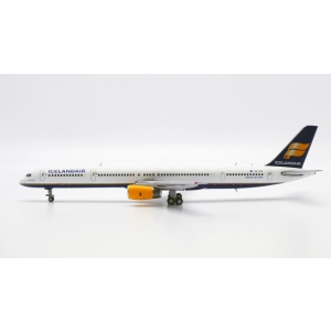 Model Boeing 757-300 ICELANDAIR 1:400 TF-FIX