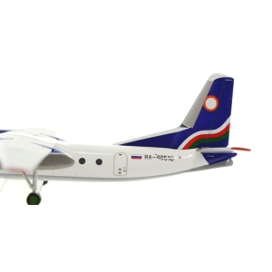 Model Antonov An24RV Yakutia Airlines 1:200 - OSTATNI!