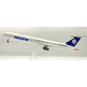 Model Ilyushin IŁ62M TAROM 1:200 YR-IRD