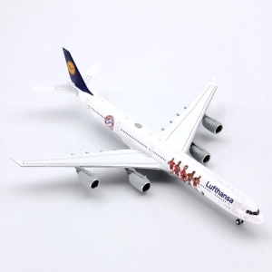 Model Airbus A340-600 Lufthansa 1:400 D-AIHK