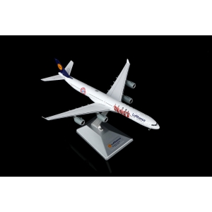 Model Airbus A340-600 LUFTHANSA Bayern 1:400 D-AIHZ