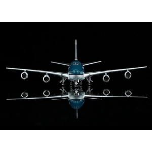 Model Boeing 747-200 Cathay Pacific 1:400 