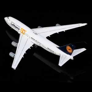 Model Boeing 747-400 LUFTHANSA 1:400 D-ABVH YY