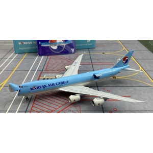 Model Boeing 747-8F KOREAN Cargo 1:400
