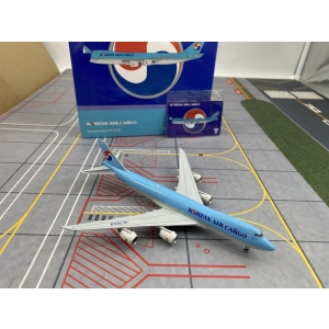 Model Boeing 747-8F KOREAN Cargo 1:400